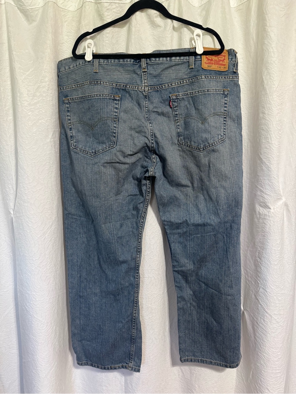 Levis Jeans - Picture 2 of 5